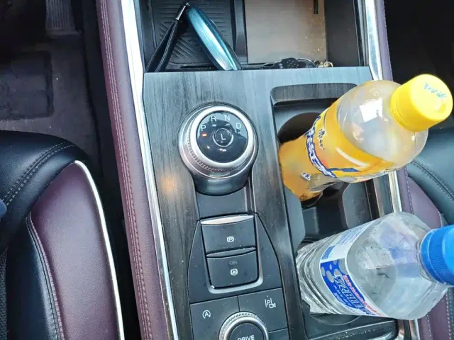 Ford Explorer — Фото автомобиля 6