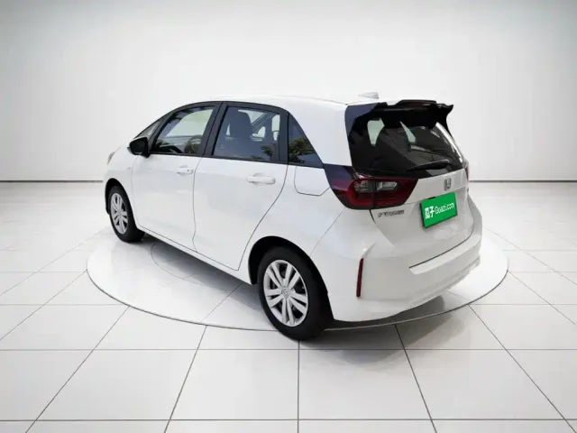 Honda Fit — Фото автомобиля 24