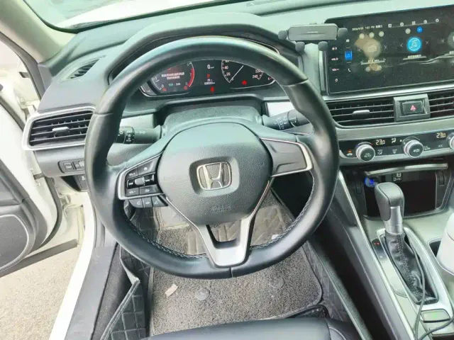 Honda Accord 2022 260TURBO Luxury Edition — Фото автомобиля 15