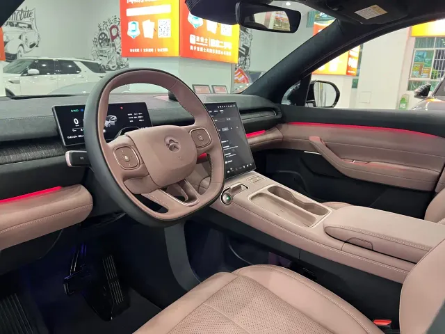Nio EC6 — Фото автомобиля 10