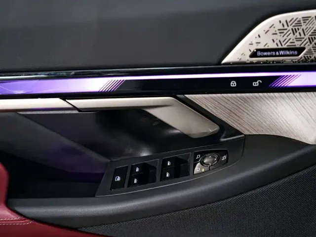 BMW 5 Series — Фото автомобиля 23