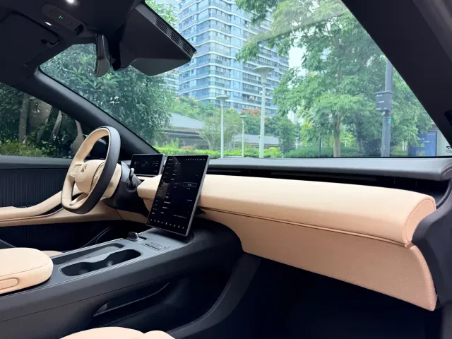 Nio ET5 Touring — Фото автомобиля 13