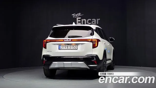 Kia Seltos — Фото автомобиля 4
