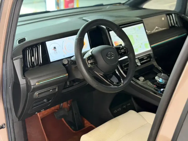 GAC Trumpchi M8 — Фото автомобиля 5