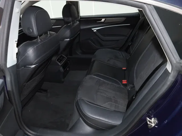 Audi A7L — Фото автомобиля 23