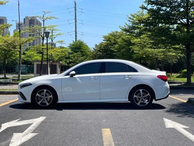 Mercedes-Benz A-Class — Фото автомобиля 6