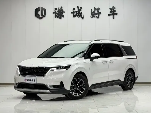 Фотография автомобиля — Kia Carnival