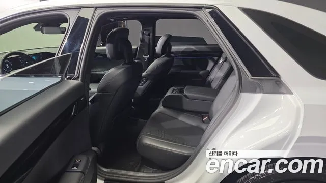 Hyundai Grandeur GN7 — Фото автомобиля 17