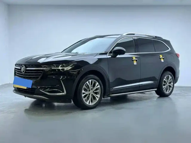Фотография автомобиля — Buick Envision Plus