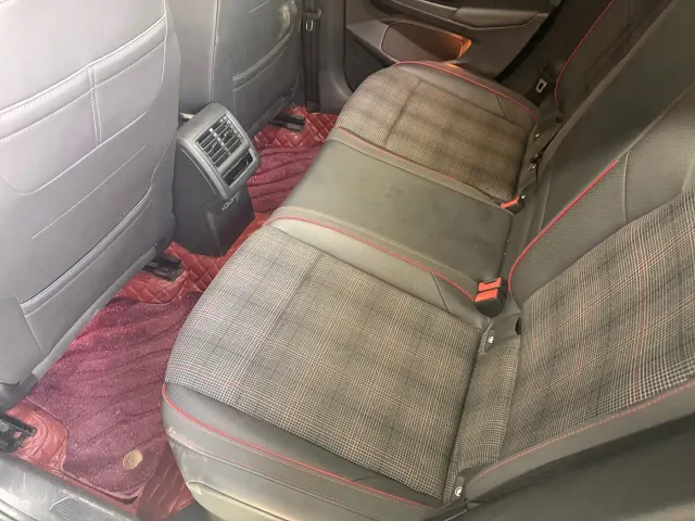 Volkswagen Golf GTI — Фото автомобиля 5