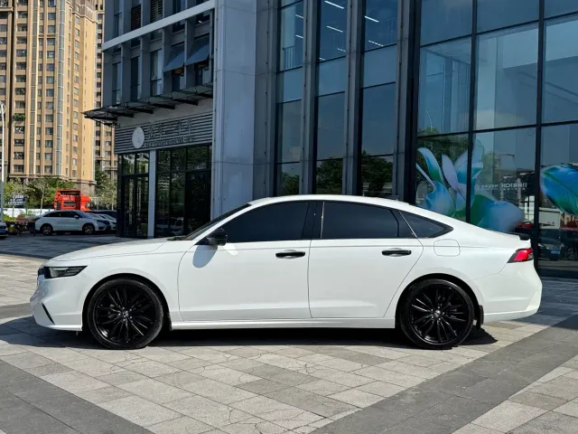 Honda Inspire — Фото автомобиля 3