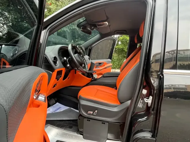 Mercedes-Benz Vito 2023 2.0T Elite 7-Seater — Фото автомобиля 14