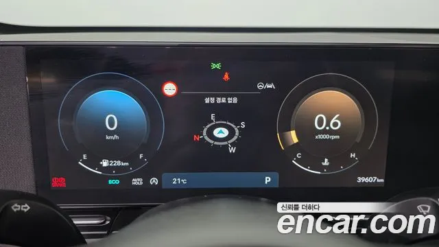 Hyundai Kona — Фото автомобиля 8