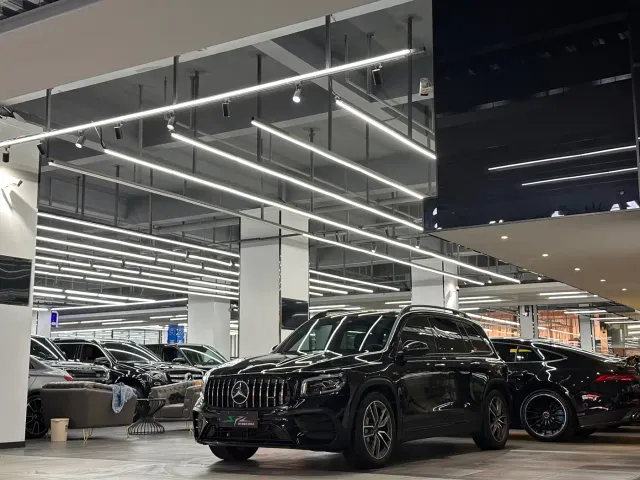 Mercedes-Benz GLB AMG — Фото автомобиля 3