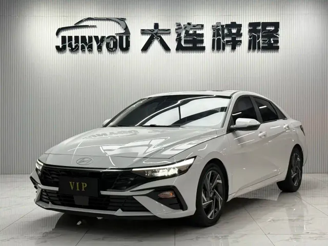 Фотография автомобиля — Hyundai Elantra