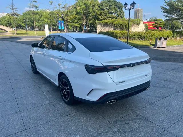 Geely Binrui — Фото автомобиля 14
