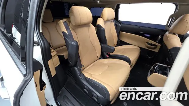 Kia Carnival 4th Gen — Фото автомобиля 11