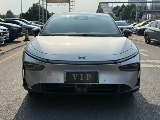 Xpeng P7+ — Фото автомобиля 2