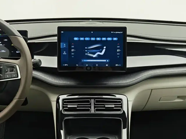BYD Qin PLUS — Фото автомобиля 12