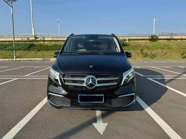 Mercedes-Benz V-Class — Фото автомобиля 2