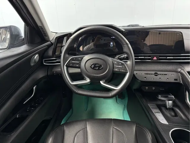 Hyundai Elantra — Фото автомобиля 7