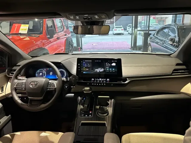 Toyota Granvia — Фото автомобиля 21