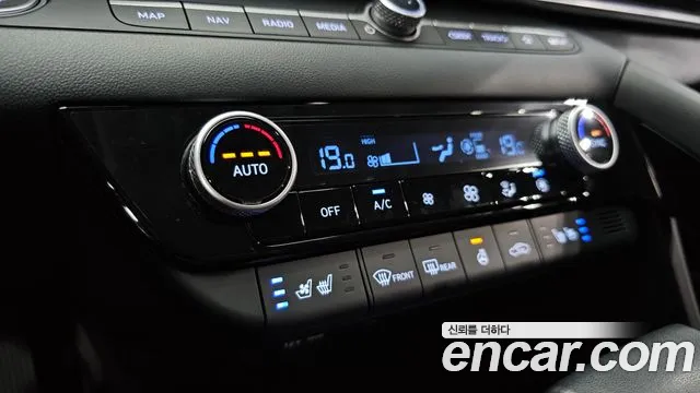 Hyundai AVANTE Avante (CN7) — Фото автомобиля 18
