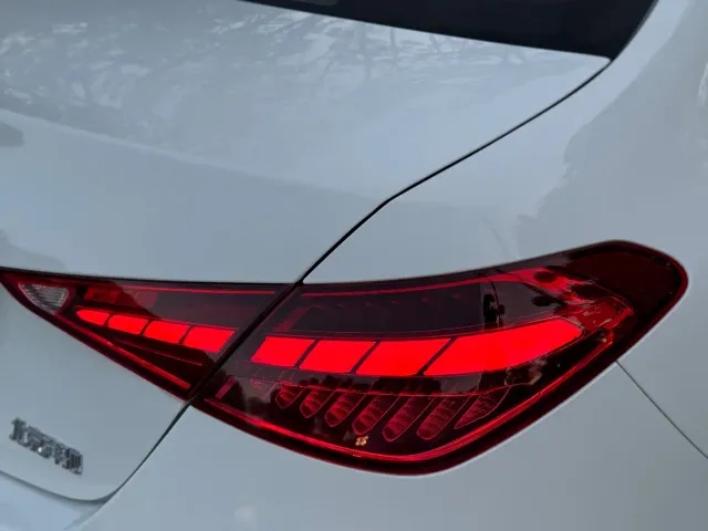 Mercedes-Benz C-Class — Фото автомобиля 25