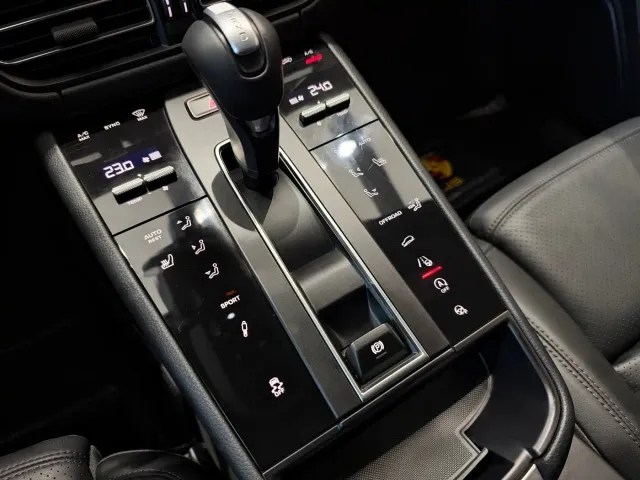 Porsche Macan — Фото автомобиля 6