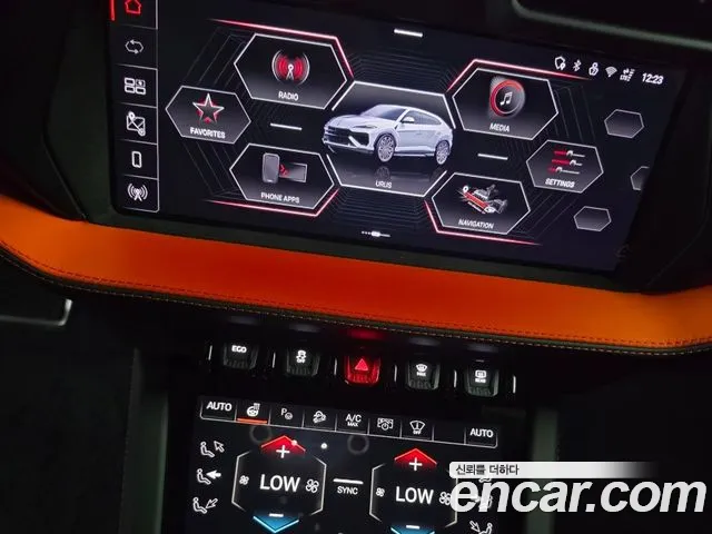 Lamborghini Urus — Фото автомобиля 9