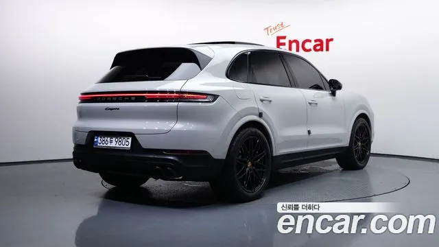 Porsche Cayenne — Фото автомобиля 2