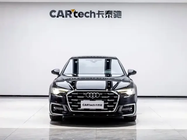 Фотография автомобиля — Audi A6L