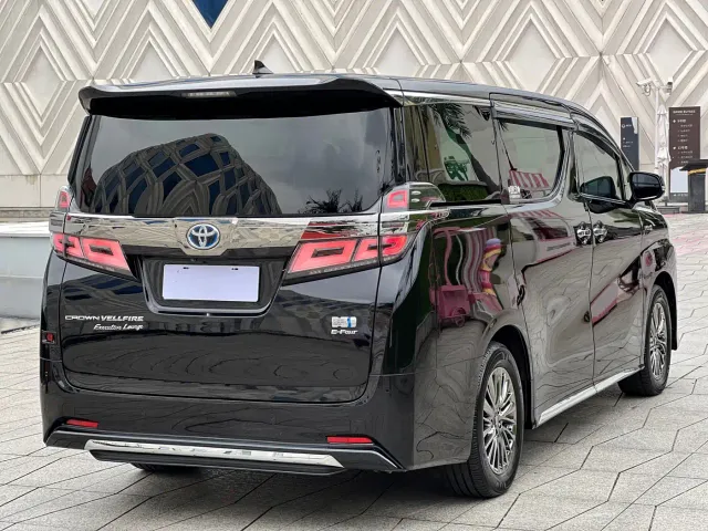 Toyota Vellfire — Фото автомобиля 6