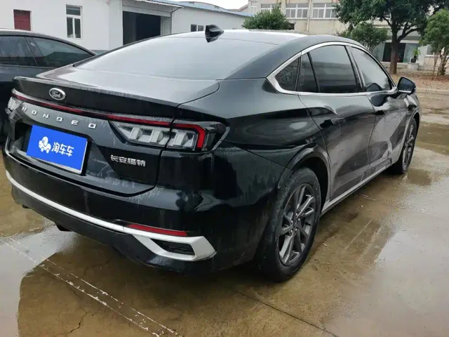 Ford Mondeo — Фото автомобиля 3