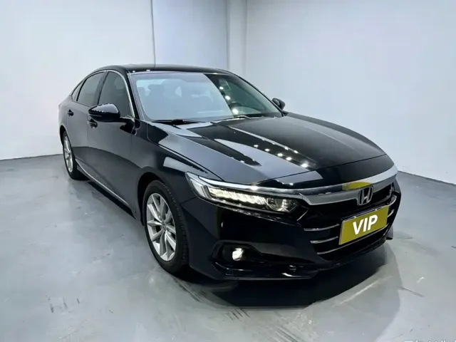 Honda Accord — Фото автомобиля 2