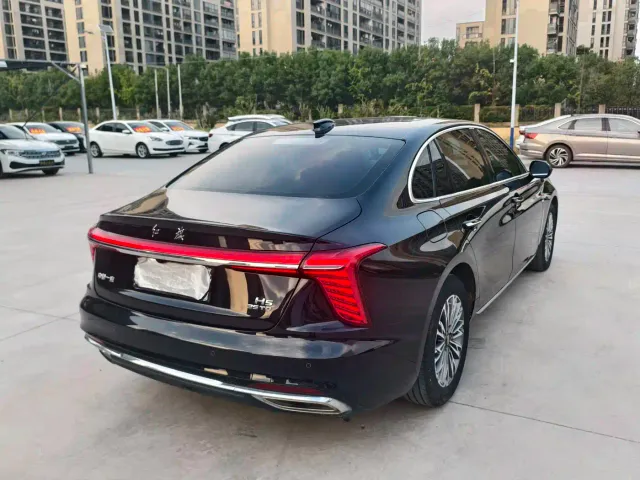 Hongqi H5 — Фото автомобиля 6
