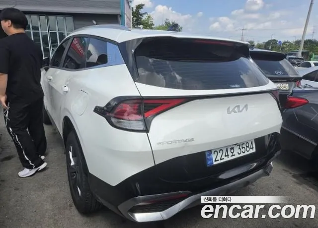 Kia Sportage Sportage 5-е поколение Бензин 1.6 турбо 2WD — Фото автомобиля 2