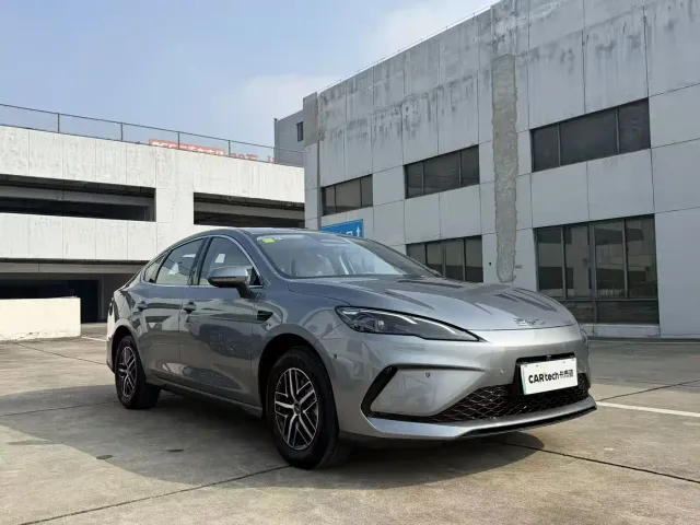 BYD Seal 05 DM-i — Фото автомобиля 3
