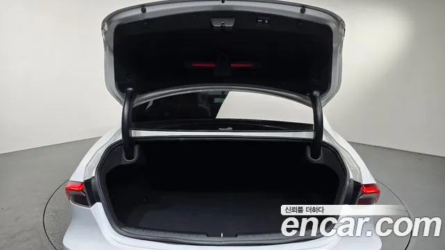 Hyundai Grandeur Новый Grandeur IG — Фото автомобиля 16