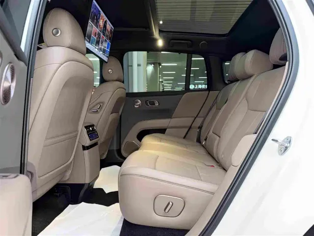 Li Auto i6 — Фото автомобиля 5