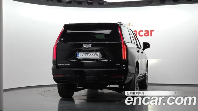 Cadillac Escalade — Фото автомобиля 4