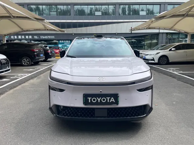 Toyota BoZhi 3X — Фото автомобиля 2