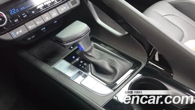 Hyundai Avante CN7 — Фото автомобиля 12