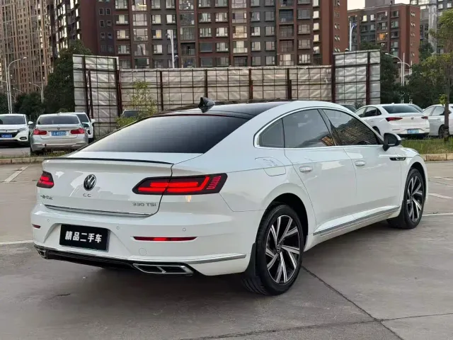 Volkswagen CC — Фото автомобиля 9