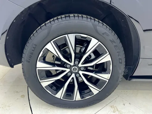 Volvo XC60 — Фото автомобиля 25