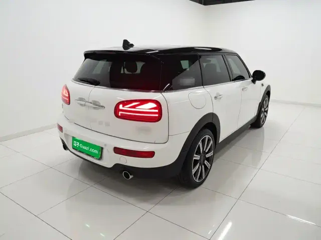 MINI Clubman — Фото автомобиля 6