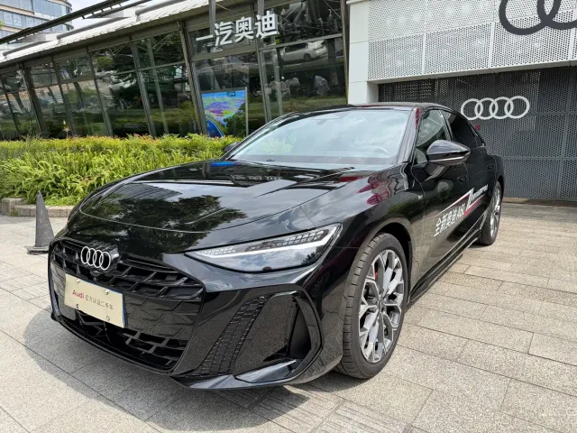 Фотография автомобиля — Audi A6L