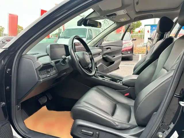 Honda Accord — Фото автомобиля 13