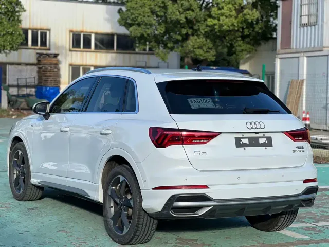 Audi Q3 — Фото автомобиля 6