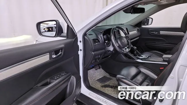 Renault-KoreaSamsung QM6 Новый QM6 2.0 GDe Première 2WD — Фото автомобиля 8